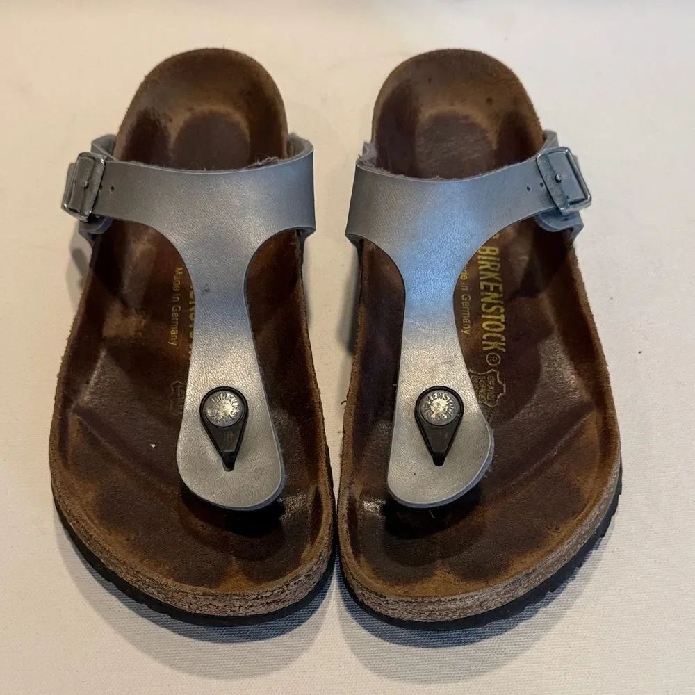 Birkenstock Gizeh Metallic Silver Thong Sandals